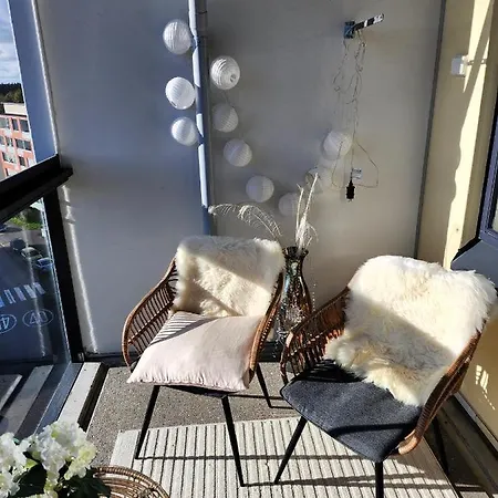 Tasokas 2 H + K + S Soederkullassa - Huikeat Naekoealat Apartment *