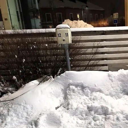 Tasokas 2 H + K + S Soederkullassa - Huikeat Naekoealat *