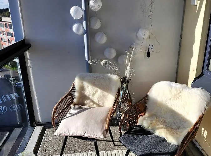 Tasokas 2 H + K + S Soederkullassa - Huikeat Naekoealat Appartamento *